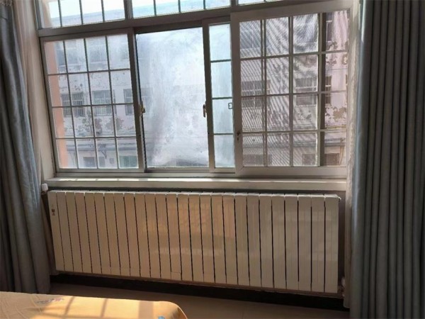 暖气片为什么安装在窗户下面？