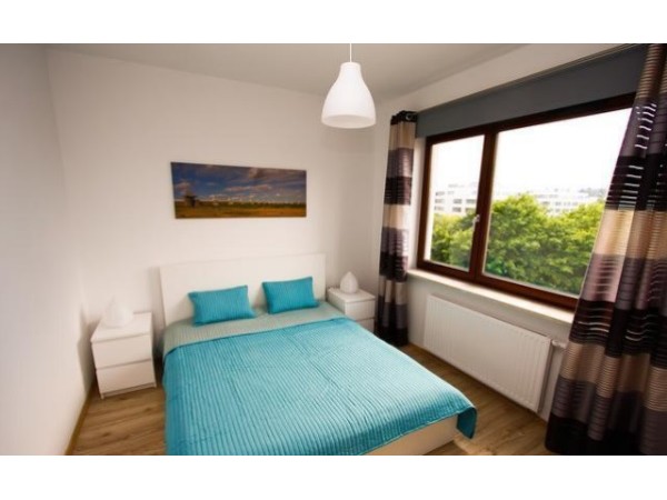 新疆暖气片、散热器、电采暖、空气能哪家好