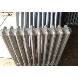 天津厂家传统四柱型铸铁散热器铸铁暖气片 家用采暖设备 集体供