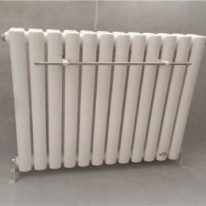 UR4007-600钢制二柱型散热器安装高度