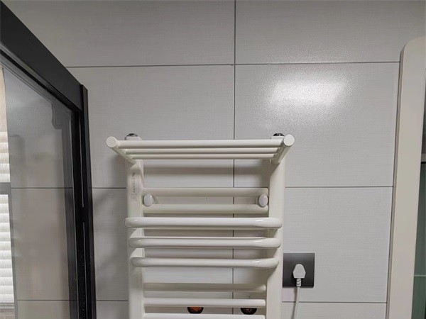 芦阳散热器：什么是电热毛巾架，有什么安装方法？